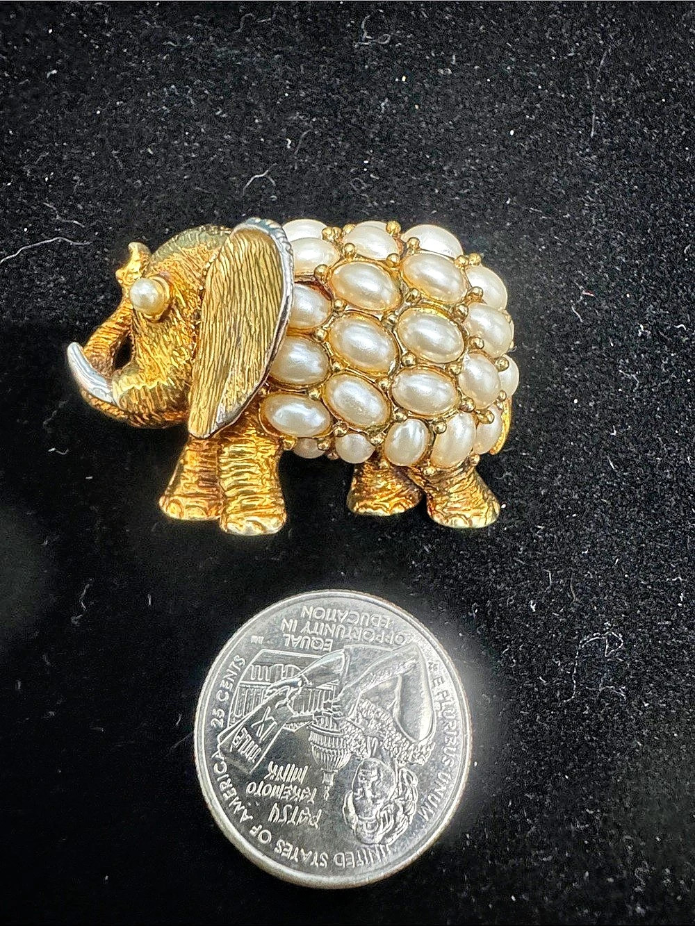 Elephant Pearl Brooch Gold & White Like New AD2000